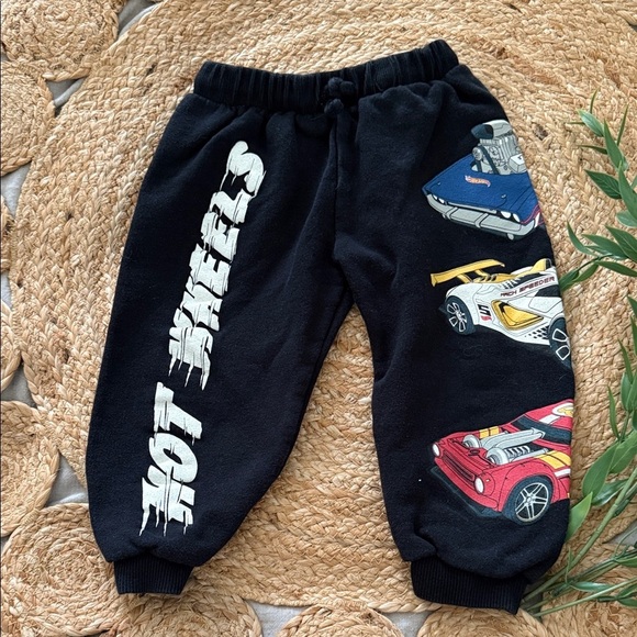 Zara Other - Zara Like new Hot wheels Black Logo Boxy Relaxed Sweatpants. Size 3-4T
